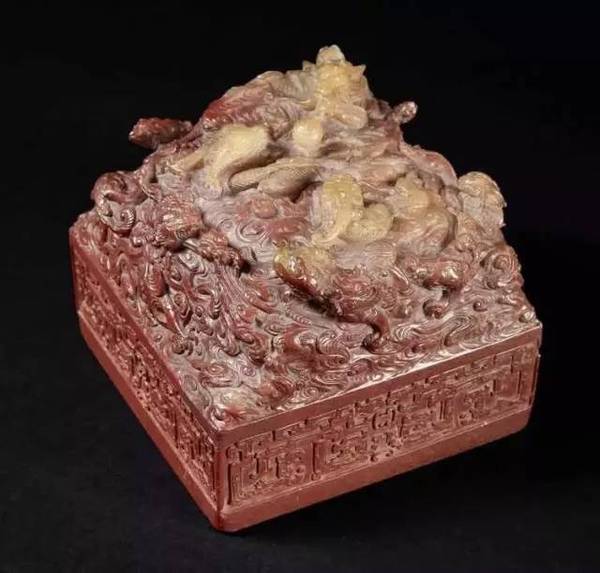 時(shí)代之光下的璀璨明珠，最新款寶雕亮相！